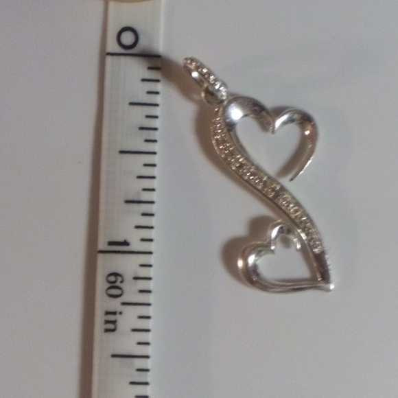 925 HEART CHARM WITH DIAMOND CHIPS - Picture 5 of 5